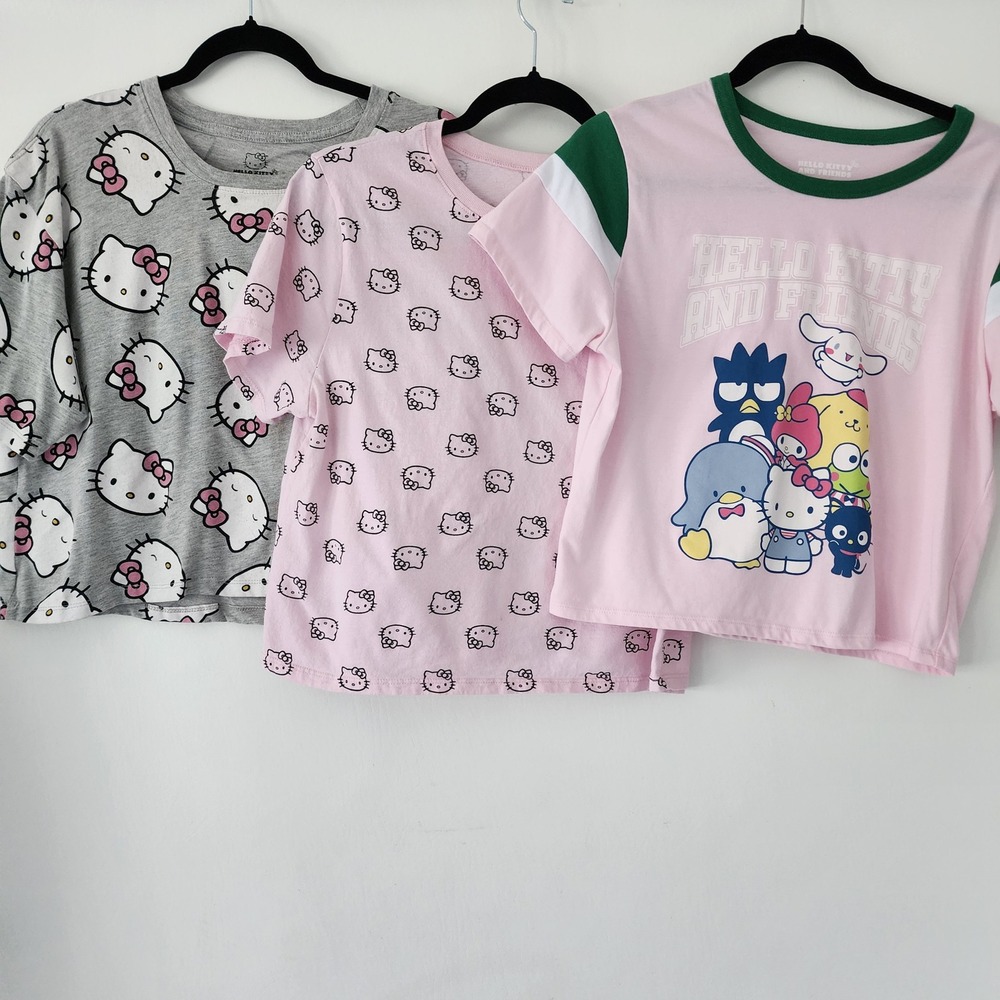 Lot of 3 Hello Kitty cropped t-shirts pink gray‎ womens size L/XL